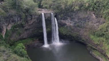 Wailua Şelalesinin insansız hava aracı Kauai, Hawaii