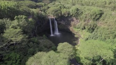 Wailua Şelalesinin insansız hava aracı Kauai, Hawaii