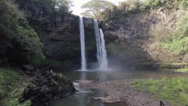 Wailua Şelalesinin Insansız Hava Aracı Kauai Hawaii — Stok video