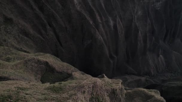 ハワイ州カウアイ島のナ パリ海岸州立公園の空中日没 — ストック動画