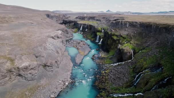 Drone Aérien Canyon Sigoldugljufur Dans Les Hautes Terres Islandaises — Video