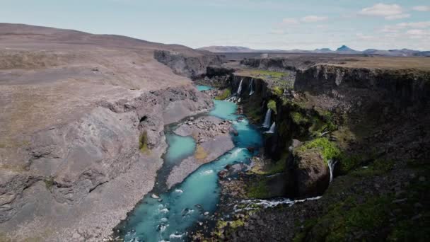 Sigoldugljufur Canyonin Lennokki Antenni Islannin Ylämailla — kuvapankkivideo