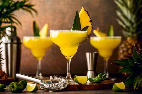 Pineapple Jalapeno Margarita Cocktail Concept Μπροστινή Όψη — Φωτογραφία Αρχείου