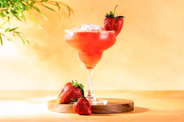 Erdbeer Margarita Cocktail Rezeptkonzept Für Sommergetränke Frontansicht — Stockfoto