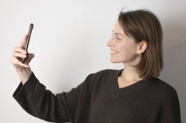 bir selfie için poz kadın