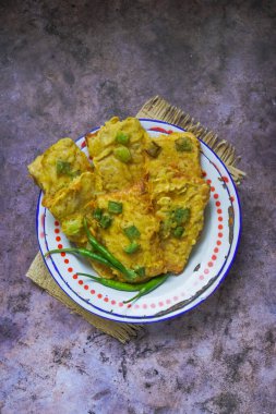 Deep fried tempeh : Tempe Mendoan