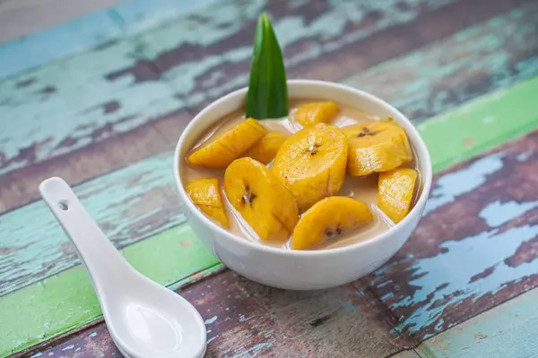 Kolak Pisang Indonesian Dessert Made Banana Cooked Coconut Milk Palm — Stock Photo, Image