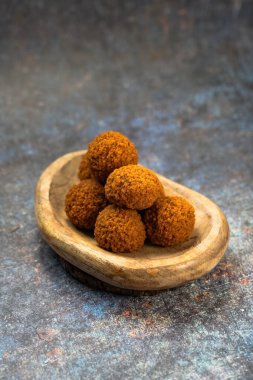 Bitterballen Hollanda 'da bir yiyecek türüdür.. 