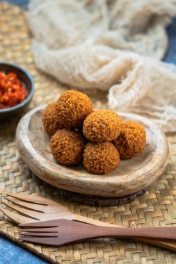 Bitterballen Hollanda 'da bir yiyecek türüdür.. 