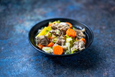 Et ve sebzeli Endonezya çorbası, Sop Daging