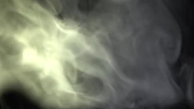 İnce duman efektli siyah arkaplan