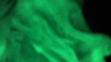 İnce duman efektli siyah arkaplan