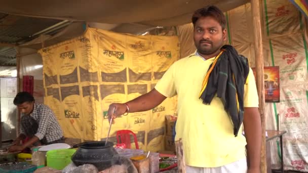 Nagpur Maharashtra India Január 2023 Emberek Akik Friss Ételeket Sütnek — Stock videók