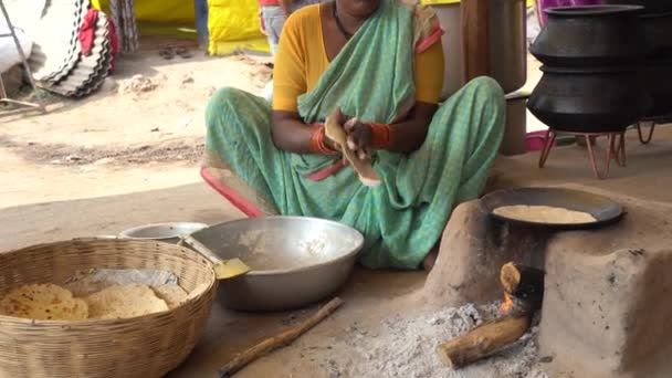 Nagpur Maharashtra Índia Janeiro 2023 Pessoas Fazendo Cozinhando Alimentos Frescos — Vídeo de Stock