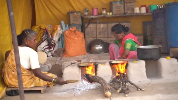 Nagpur Maharashtra India Január 2023 Emberek Akik Friss Ételeket Sütnek — Stock videók