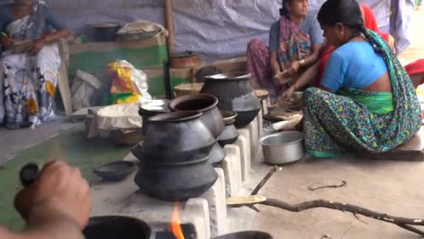 Nagpur Maharashtra India Styczeń 2023 Osoby Przygotowujące Gotujące Świeże Jedzenie — Wideo stockowe