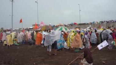 PANDHARPUR, MAHARASHTRA, INDIA, 8 Temmuz 2022: Wari Palkhi Sohla, Wari Maharashtras 'ın yıllık en büyük hac yolculuğu.