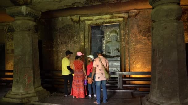 Ajanta Maharashtra Indien Juni 2022 Touristen Besuchen Und Sehen Ajanta — Stockvideo
