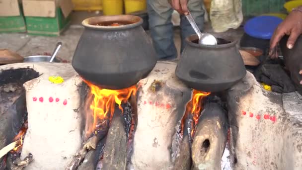 Cocina Rural Época Estufa Leña Leña Llamas Preparación Alimentos — Vídeo de stock