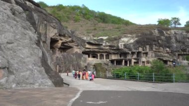 Aurangabad, Maharashtra, Hindistan - 14 Haziran 2022: mağara kompleksindeki antik mimarinin detayları.