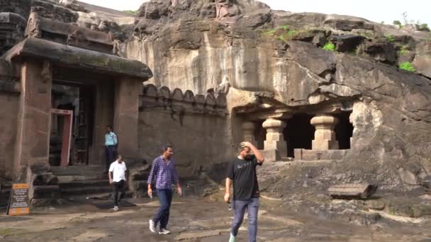 インドマハラシュトラ州アウランガバード2022年6月14日洞窟複合体における古代建築の詳細 — ストック動画