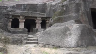 Aurangabad, Maharashtra, Hindistan - 14 Haziran 2022: Antik Ellora mağara kompleksinin inanılmaz detayları. 