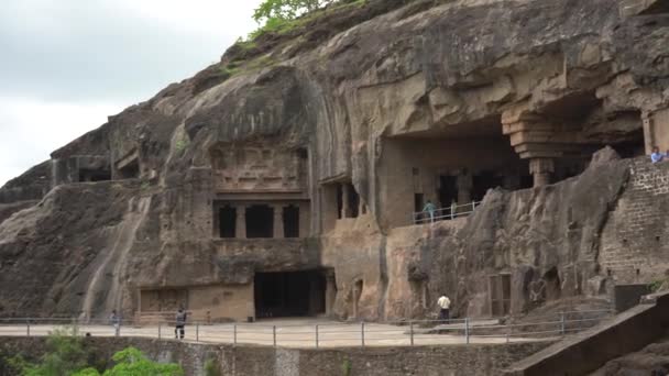 オーランガバード マハラシュトラ州 インド 2022年6月14日 古代エローラ洞窟複合体の驚くべき詳細 — ストック動画