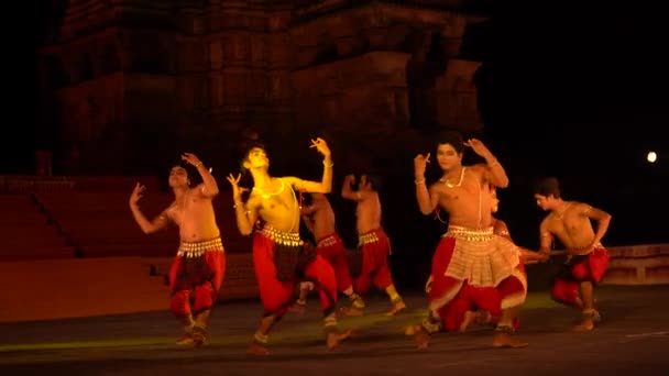 Khajuraho Indien Februar 2022 Tänzer Führen Klassischen Tanz Während Khajuraho — Stockvideo