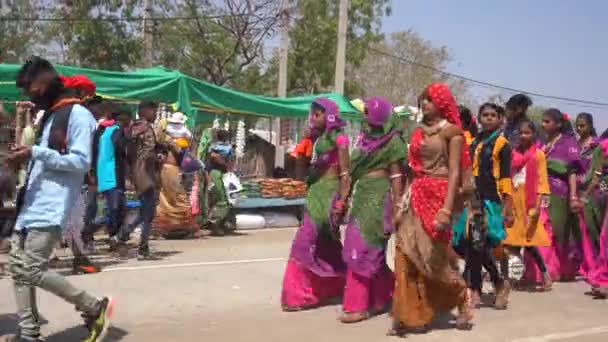 Alirajpur Madhya Pradesh India March 2022 Tribal People Gathered Bhagoria — Stock Video
