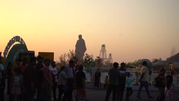 Narmada Gujarat India Maart 2022 Toeristen Bezoek Bij Het Eenheidsbeeld — Stockvideo