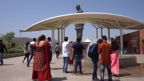 Narmada Gujarat India March 2022 Turisté Navštíví Sochu Jednoty Nejvyšší — Stock video