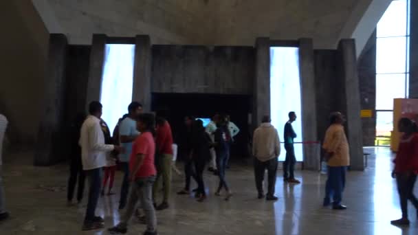 Narmada Gujarat Ινδια Μαρτιου 2022 Τουρίστες Μουσείο Γκαλερί Μέσα Στο — Αρχείο Βίντεο