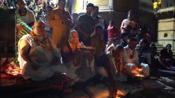 Vrindavan India Вересня 2022 Року Індуси Виконують Ритуал Ямуни Аарті — стокове відео