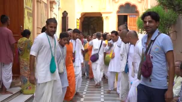 Vrindavan India Septiembre 2022 Devoto Tocando Cantos Kirtan Templo Krishna — Vídeo de stock