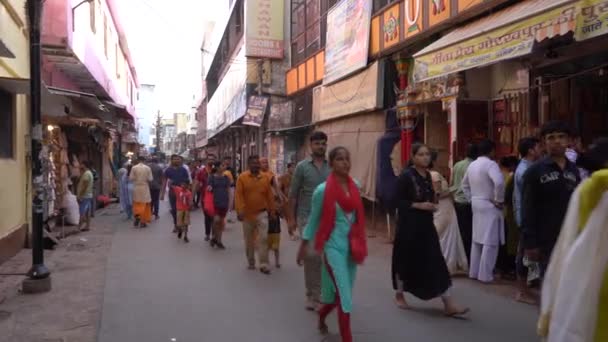 Vrindavan India Septiembre 2022 Mercado Local Vendedores Devotos Las Calles — Vídeo de stock