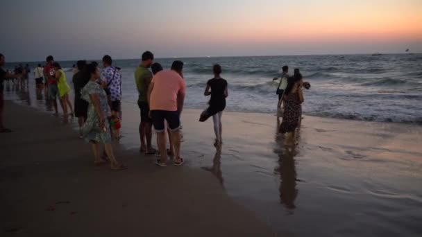 Goa India Maart 2023 Toerisme Genietend Bij Zonsondergang Aan Het — Stockvideo
