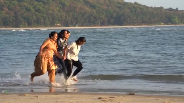 Malvan Maharashtra India March 2023 Turisták Élvezhetik Pihenhetnek Trópusi Devbag — Stock videók