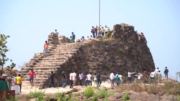 Malvan Maharashtra Indien März 2023 Touristen Besuchen Die Festung Sindhudurg Stock-Filmmaterial