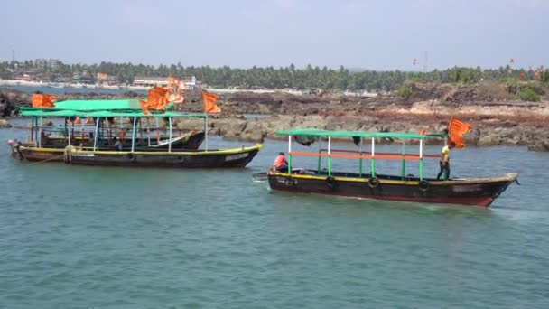 Malvan Maharashtra India Marca 2023 Turyści Podróżujący Łodzią Fortu Sindhudurg — Wideo stockowe