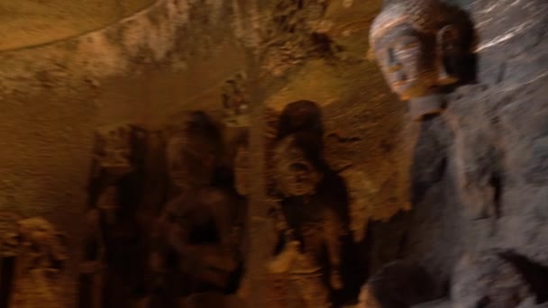 Interior Cueva Ajanta Cueva Una Sala Culto Con Elementos Diseño — Vídeos de Stock