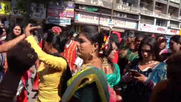 Amravati Maharashtra India Července 2023 Hidžra Nebo Transsexuálové Tančí Ulici — Stock video