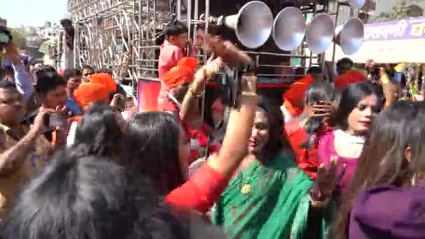 Amravati Maharashtra Ινδια Ιανουαριου 2023 Hijra Transgenders Χορεύουν Στο Δρόμο — Αρχείο Βίντεο