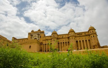 Amer veya Amber kalesi, Jaipur, Rajasthan, Hindistan 'da ünlü bir turizm merkezi, UNESCO Dünya Mirası sahası.