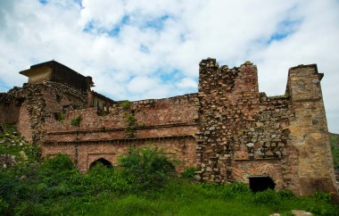Amer veya Amber kalesi, Jaipur, Rajasthan, Hindistan 'da ünlü bir turizm merkezi, UNESCO Dünya Mirası sahası.