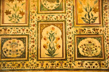 Amber kalesi, UNESCO Dünya Mirası alanı, Jaipur, Rajasthan, Hindistan 'da süslü dekore edilmiş detaylar