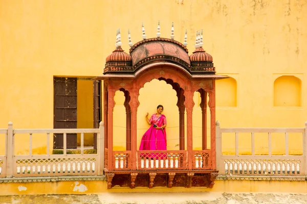 Woman Side Hawa Mahal Also Known Palace Wind Pink City — Stock Photo, Image