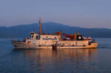 Havelock Adası 'na seyahat eden turist gemisi Blair Limanı.