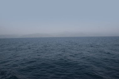 Okyanus dalgası arka planı, soyut mavi deniz suyu..