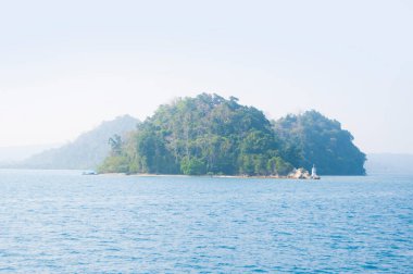 Denizde balıkçı teknesi, Andaman ve Nicobar Adaları, Hindistan