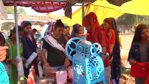 Alirajpur Madhya Pradesh India Марта 2022 Продавец Различных Товаров Племенном — стоковое видео